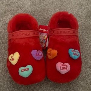 Sweethearts Crocs
